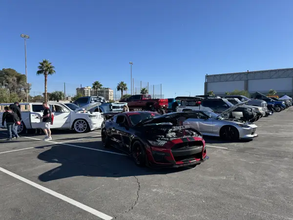 Custom cars · Exhibition photograph