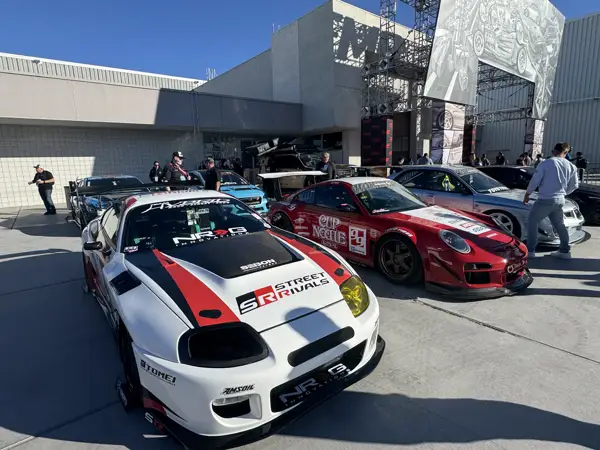 Custom cars · Exhibition photograph