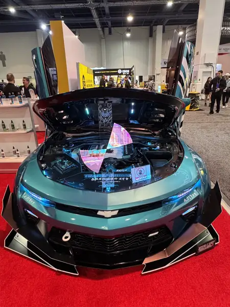 Custom cars · Exhibition photograph