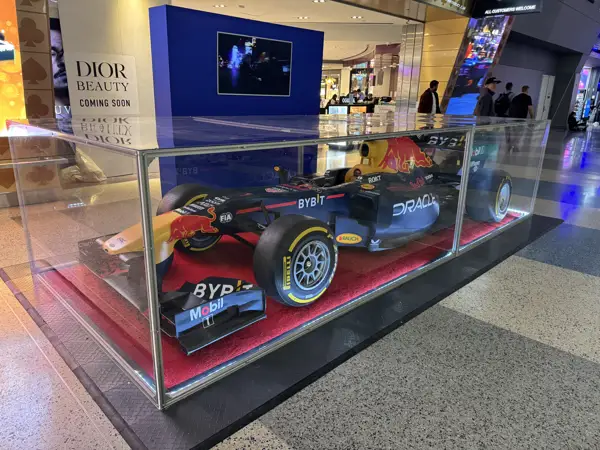 Displays & parts · Exhibition photograph