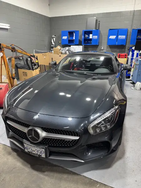 Mercedes-Benz · Workshop photograph