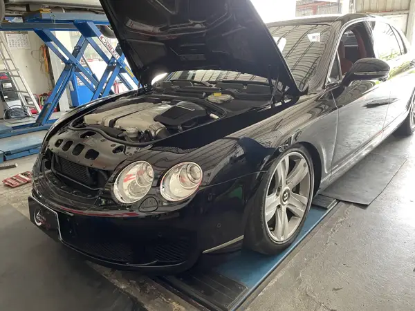 Bentley · Workshop photograph